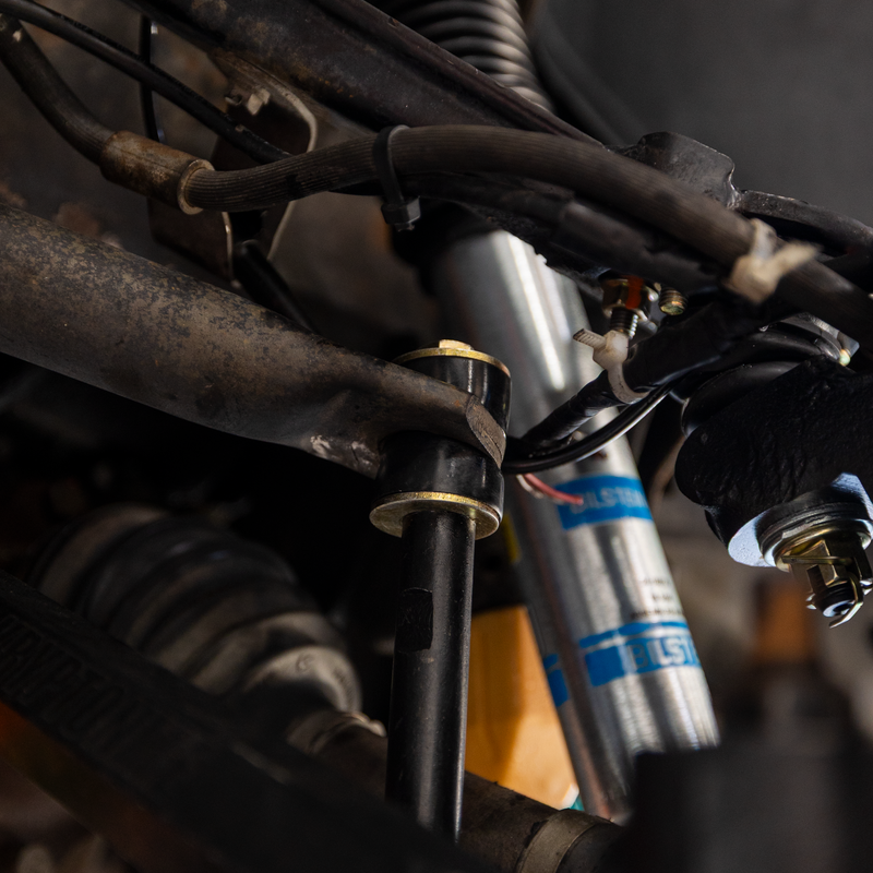 Load image into Gallery viewer, Kryptonite Sway Bar End Links for 2001–2019 Chevy/GMC HD Trucks